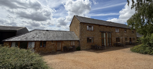 East Haddon Grange - country cottages (medium to long term letting)